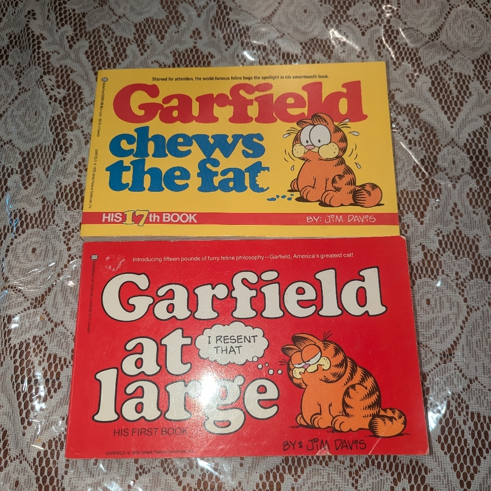 Garfield At Large And Garfield Chews The Fat Book Bundle By Jim Davis Softcover